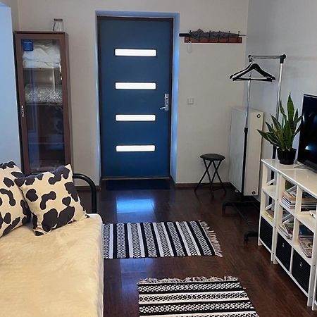 Mereranna Apartment 5 Курессааре Экстерьер фото