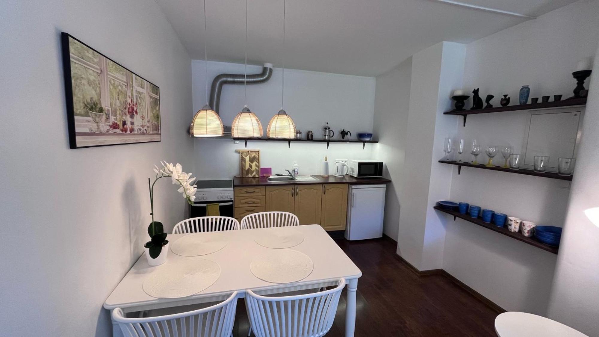 Mereranna Apartment 5 Курессааре Экстерьер фото